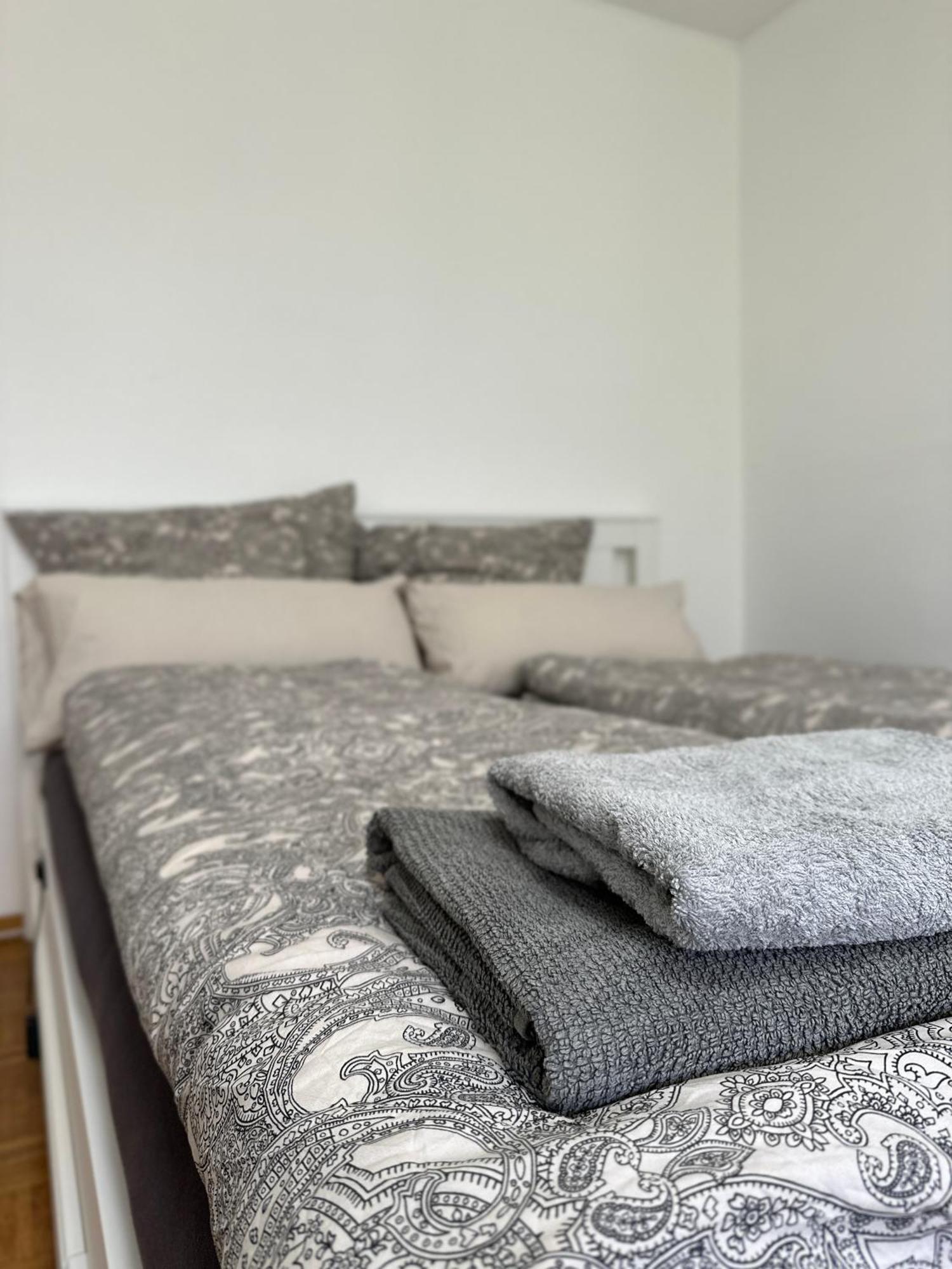 Renovated Flat - Prime Location Near Marienplatz Lägenhet Stuttgart Exteriör bild